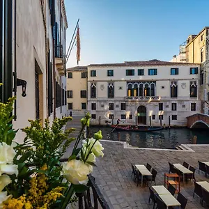 Sant'agostin 3*, Venice Italy
