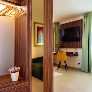Delle Vittorie Luxury Rooms&suites 2*, Palermo Italy